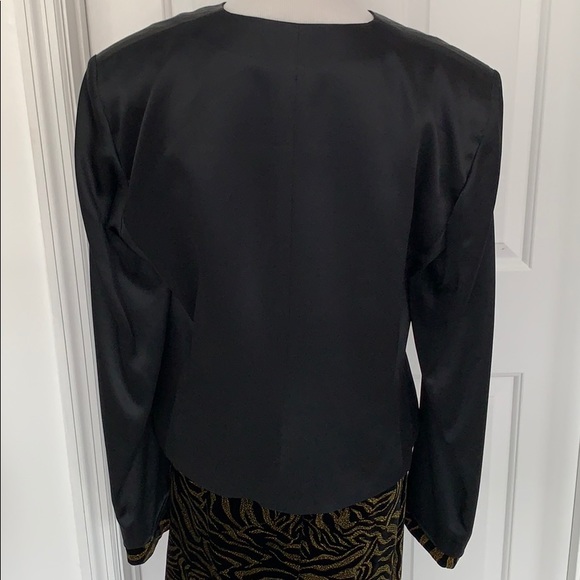 Authentic Gianni Versace Classic V2 2 piece Suit - Picture 6 of 8